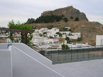 Sarris & Διαμέρισμα